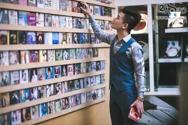 CEO ngân hàng, anh chồng Hoa hậu Đỗ Mỹ Linh khoe ảnh cặp song sinh đáng yêu-9