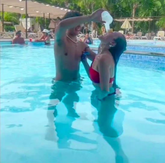 Mới quen 1 tuần, cô gái chẳng ngại đi du lịch nước ngoài cùng trai lạ-3