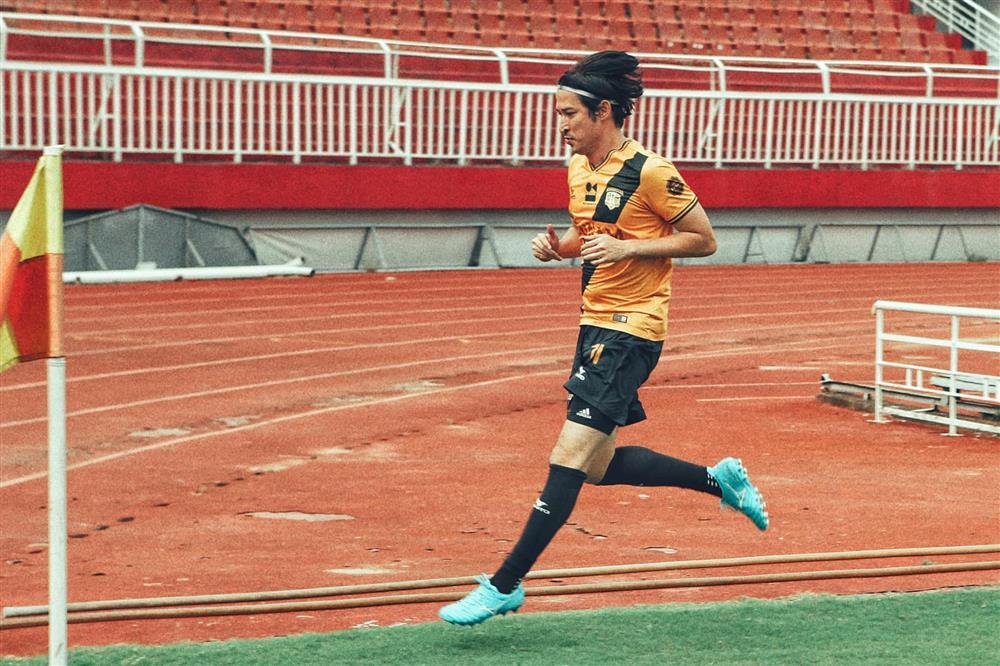 Huy Khánh khỏi Covid-19, sẵn sàng đền hợp đồng bị lỡ-2