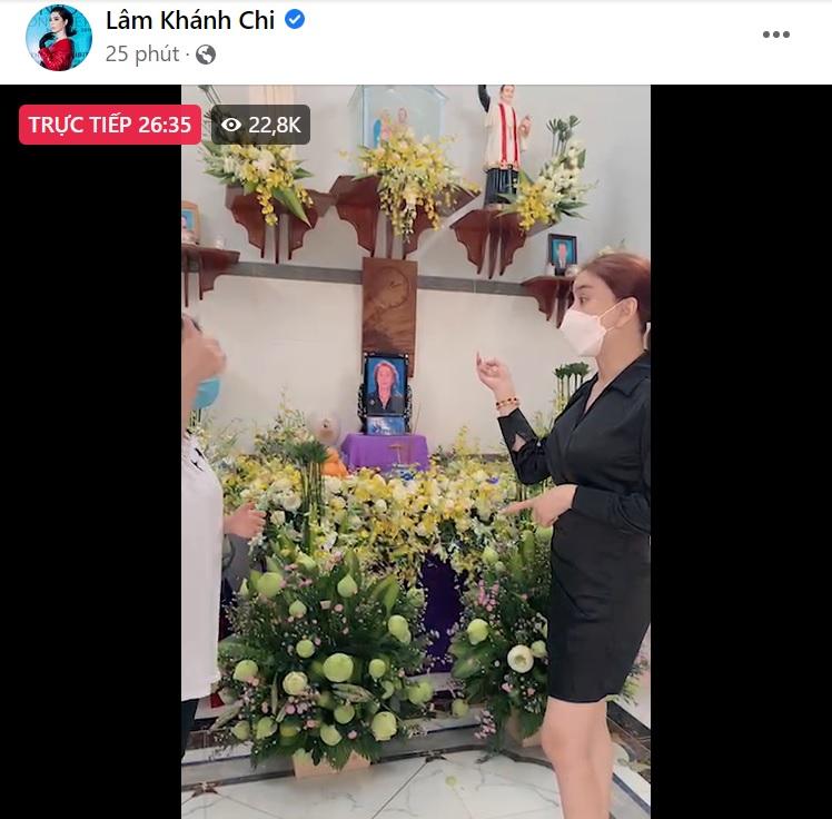 Lâm Khánh Chi vừa test âm tính Covid đã đi viếng đồng nghiệp-1