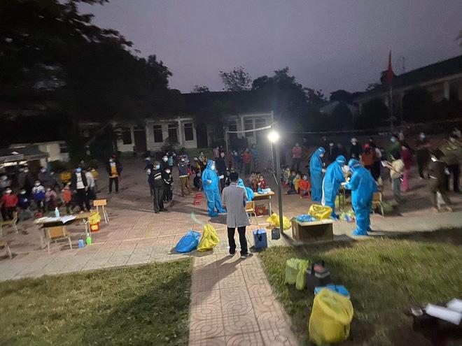 Nghệ An: Hơn 200 học sinh F0, trường học làm cơ sở điều trị Covid-19-1