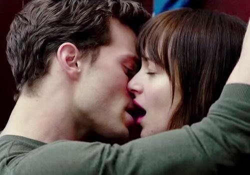 Mỹ nữ Titanic diễn cảnh trần trụi, độ sốc đè bẹp hàng loạt phim 18+-4