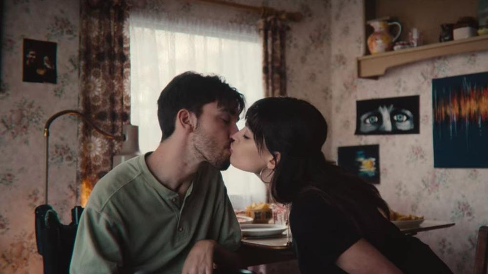 Mỹ nữ Titanic diễn cảnh trần trụi, độ sốc đè bẹp hàng loạt phim 18+-6