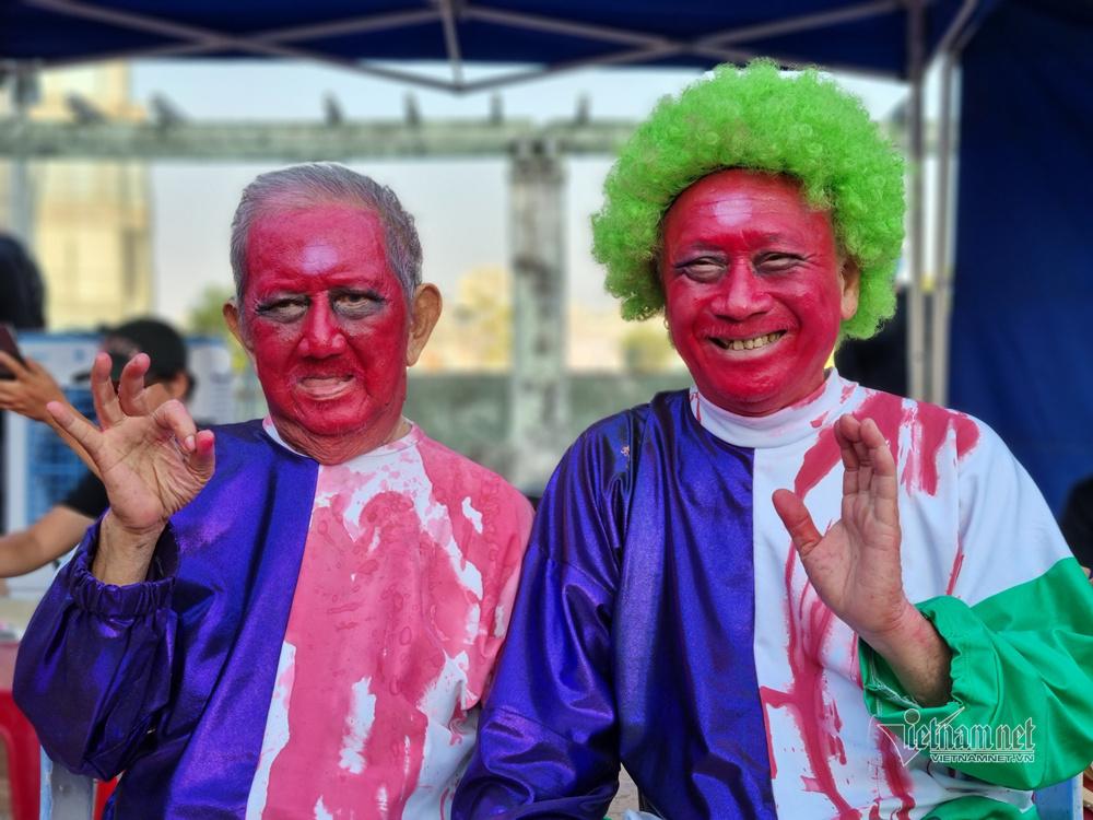 Nghệ sĩ Mạc Can diễn như lên đồng trên phim trường kinh dị-3