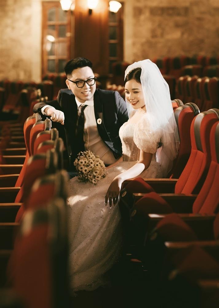 MC xinh đẹp VTV tung ảnh cưới với anh xã CEO-4