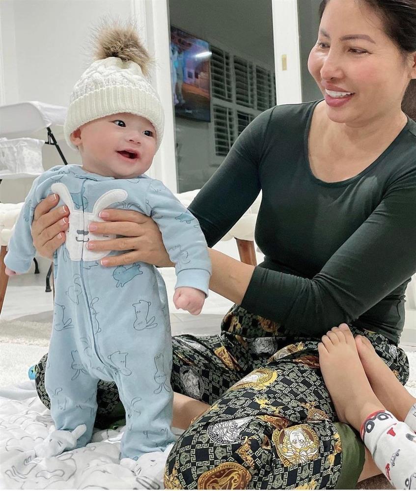 Mẹ Phạm Hương sống ra sao khi sang Mỹ với con gái?-4