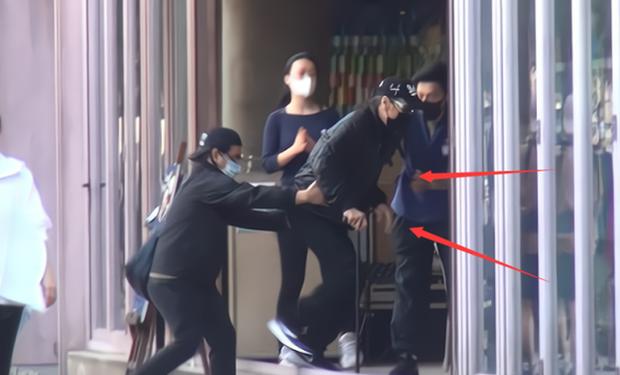 Bố suýt ngã khuỵu, Tạ Đình Phong tiết lộ ông lo lắng chờ chết-1