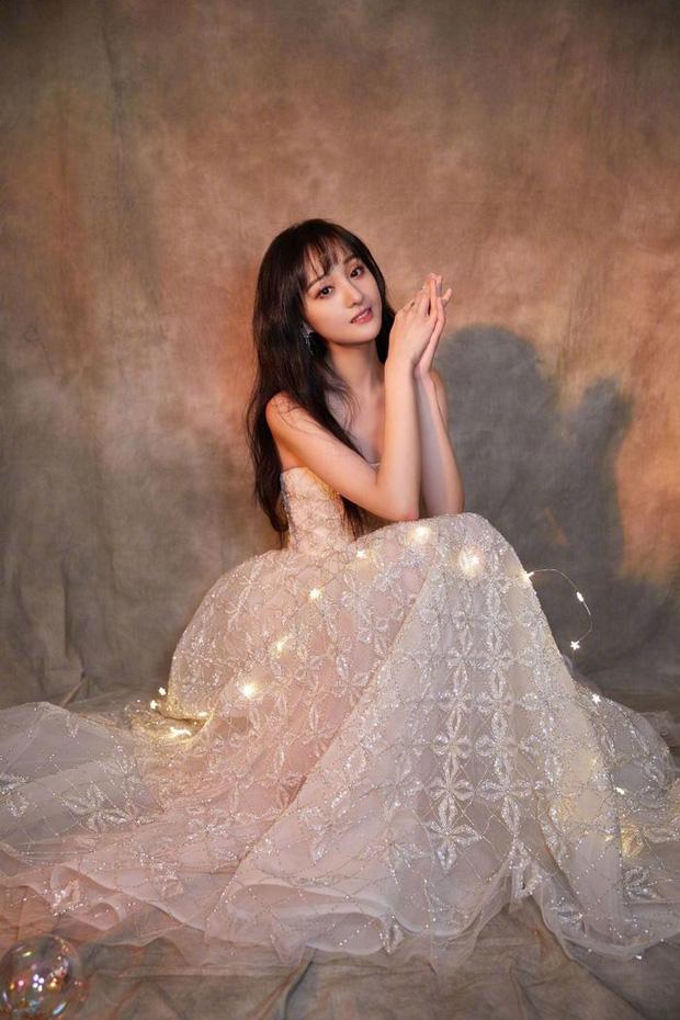 Mỹ nhân được chấm nữ chính Hoa Thiên Cốt thua xa Triệu Lệ Dĩnh-4