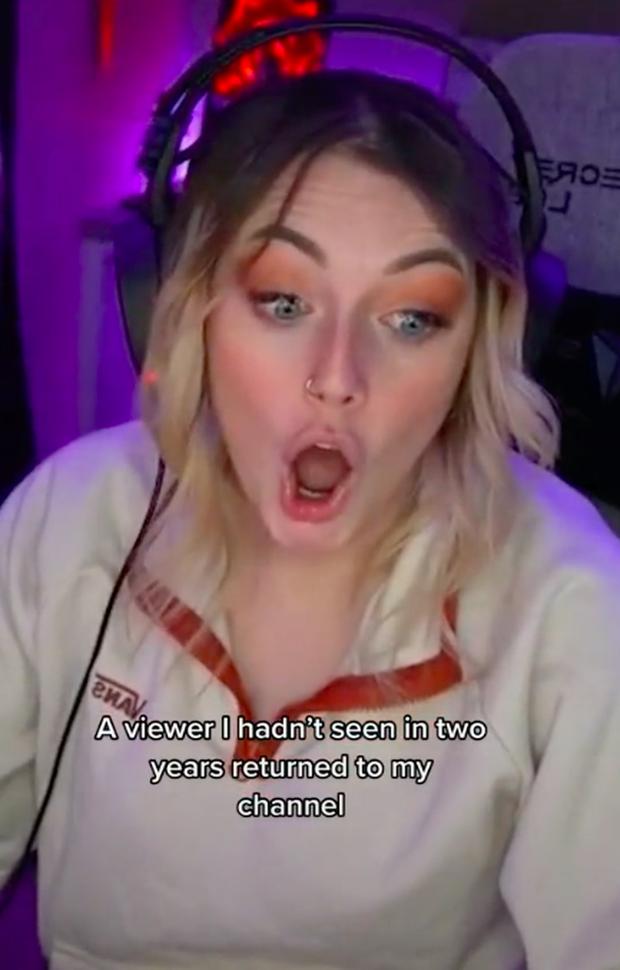 Nữ streamer khóc nức nở trên livestream vì lý do có 1-0-2-3