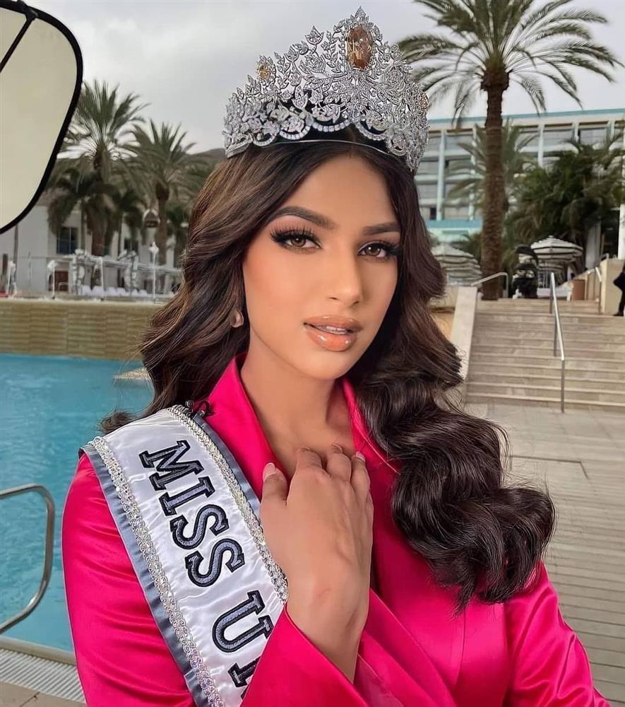Giữa lùm xùm bị hắt hủi, Miss Universe 2021 bắt chước ngay Thùy Tiên-2