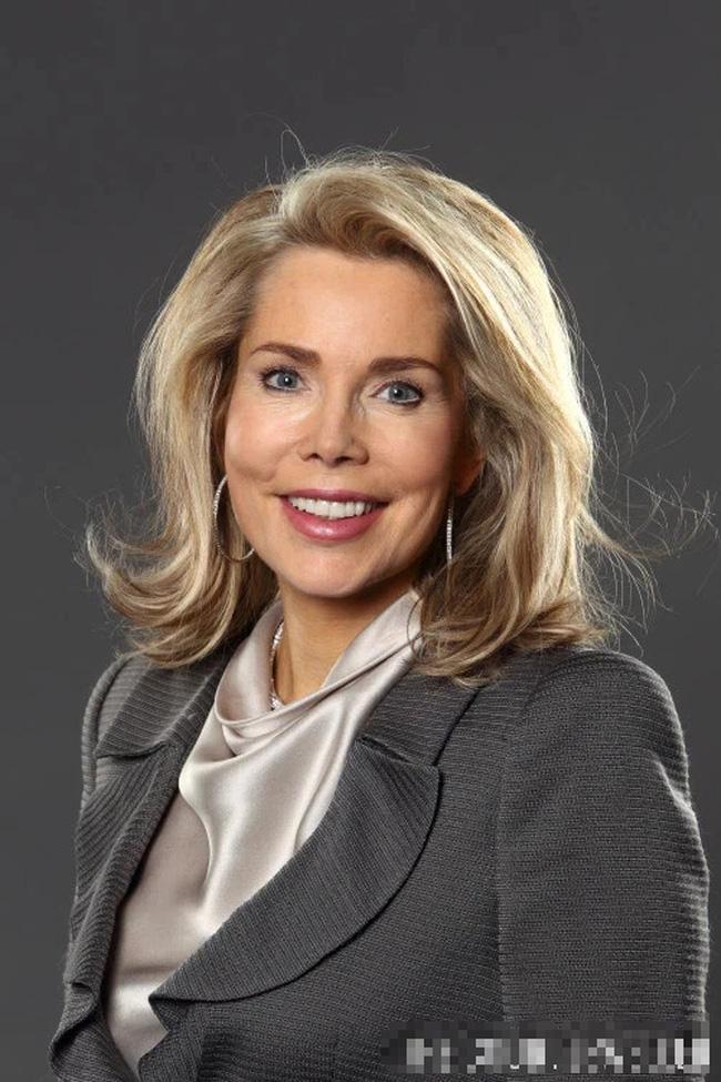 Lấy chồng già hơn 27 tuổi vẫn bị phụ bạc, người vợ có đòn ghen đẳng cấp-5