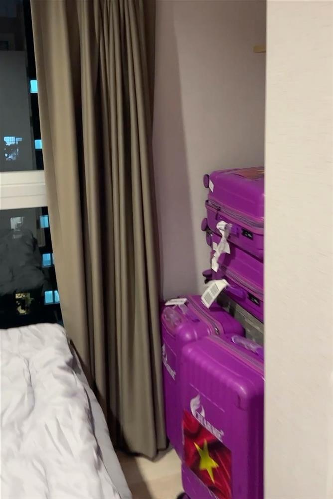 Cận cảnh căn hộ của Thùy Tiên ở Thái Lan, kệ dép tổ ong gây chú ý-3