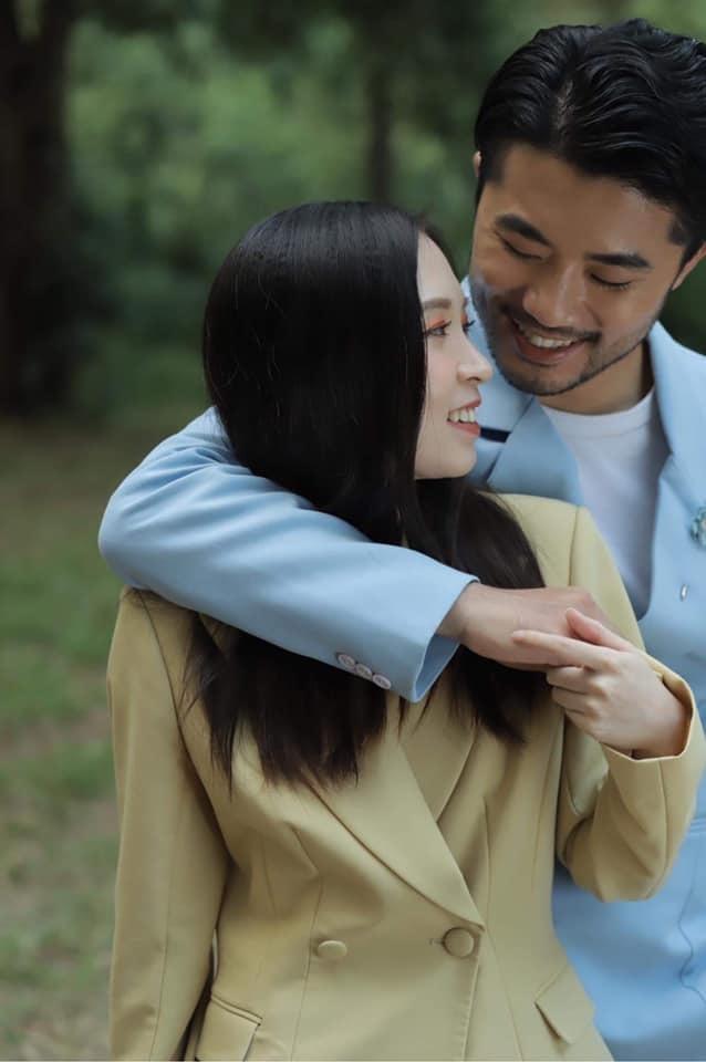 Con gái Xuân Hinh chụp ảnh cưới trên tàu điện Cát Linh - Hà Đông-12