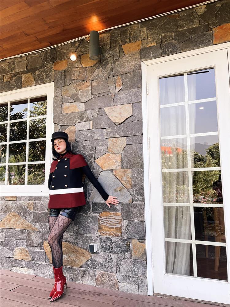 Sao Việt chanh sả với áo khoác dạ ngắn: Phương Oanh top 1-2