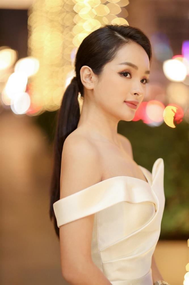 Phanh Lee cổ vũ bạn thân Đinh Ngọc Phượng đi thi hoa hậu-1