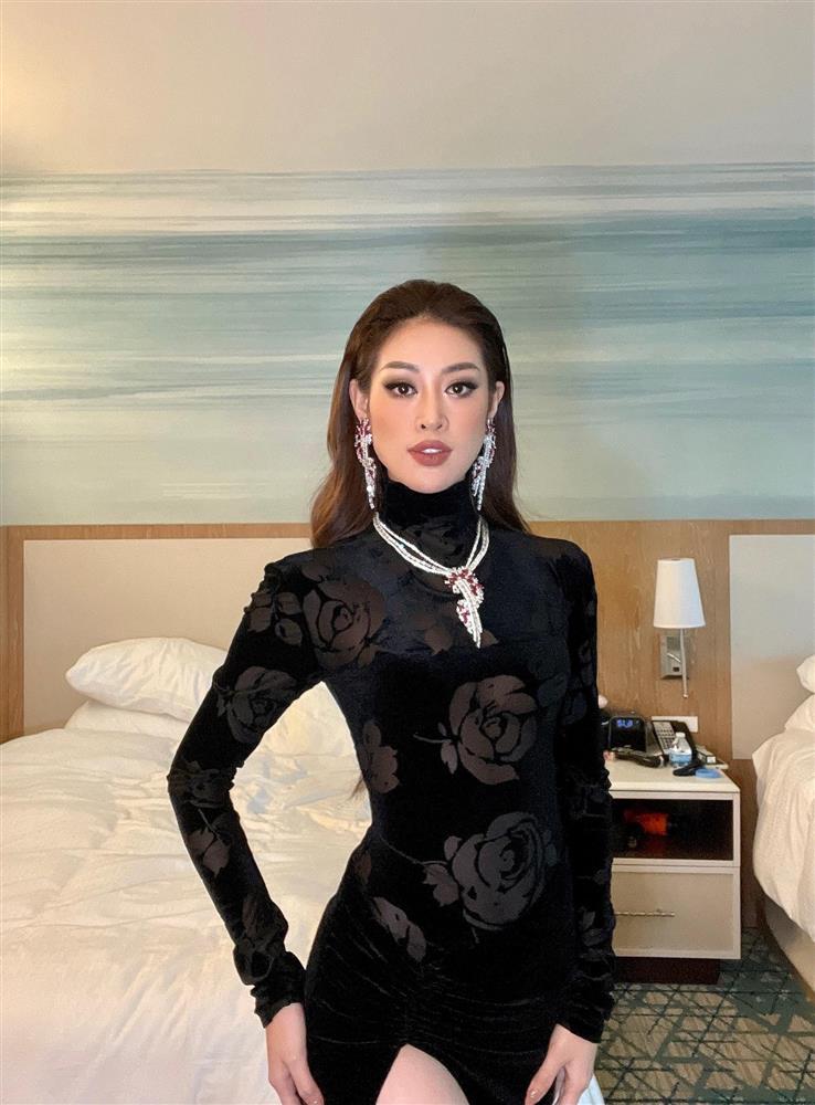 Cùng 1 chiếc váy mà Khánh Vân thua Hoàng Thùy tới 2 lần-3