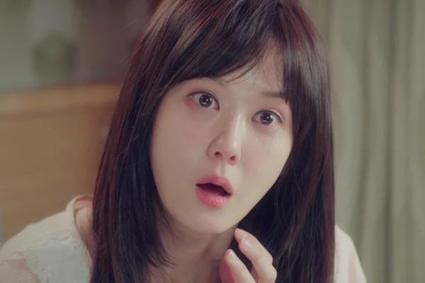 Đưa chồng mới viếng mộ chồng cũ, anh nói 1 câu tôi rơi nước mắt-2