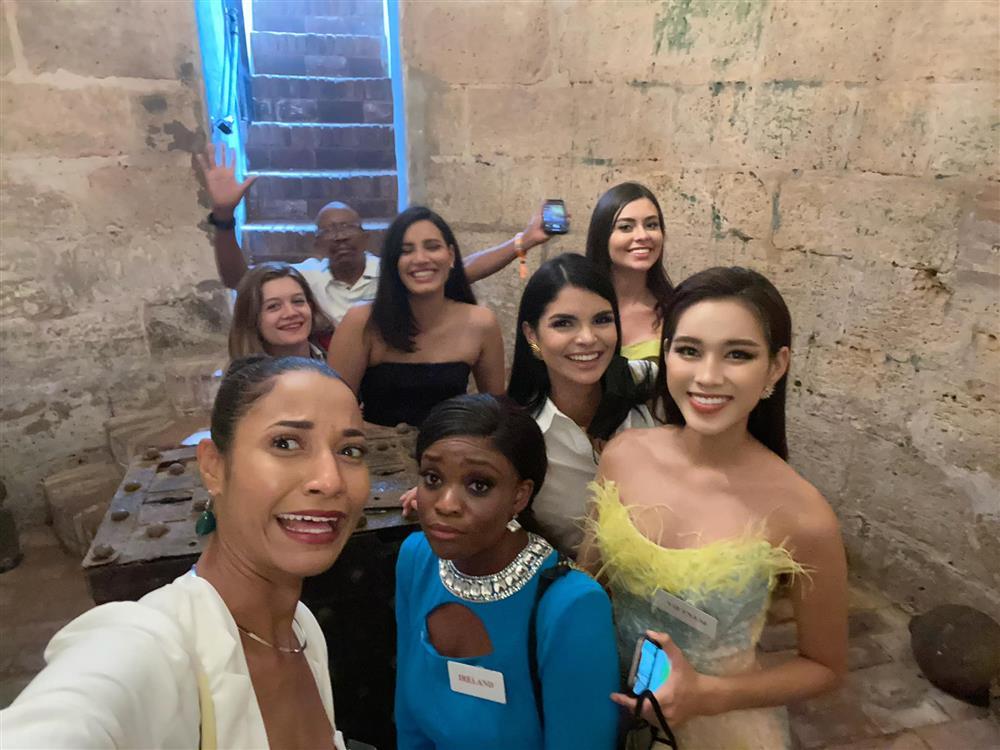 NÓNG: Đỗ Thị Hà tiếp xúc rất nhiều F0 tại Miss World 2021-4