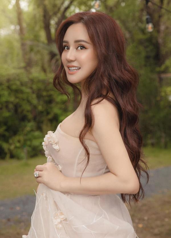 12 năm sau Siêu Mẫu Xì Trum: Yến Trang U40 vẫn độc thân, Vy Oanh hạnh phúc-9