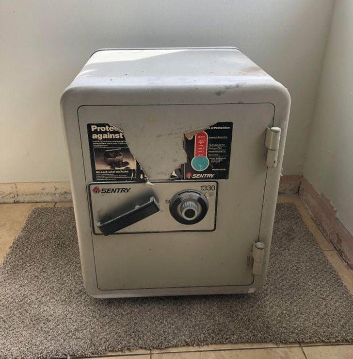 Những màn chào đón đỡ không nổi khi chuyển đến nhà mới-7