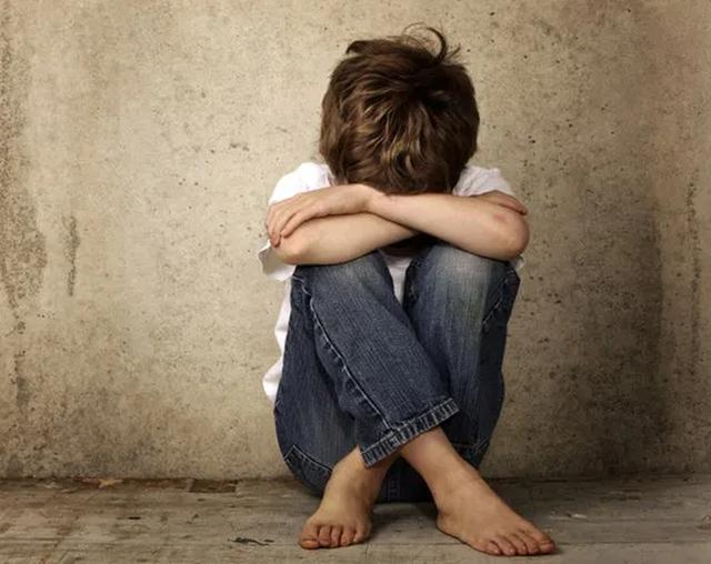 Vụ bé lớp 6 nhảy lầu: Chuyên gia tư vấn điều cha mẹ cần làm-2