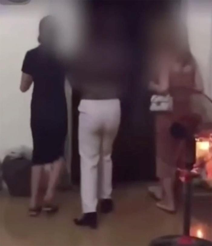 Bắt quả tang chồng vào nhà nghỉ, vợ dằn mặt cao tay-1