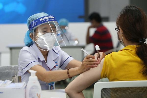 Việt Nam đạt miễn dịch cộng đồng, 80% trên 18 tuổi tiêm 2 mũi vaccine-2