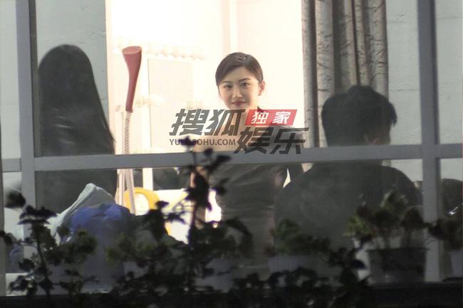 Nhan sắc đệ nhất mỹ nhân Bắc Kinh Cảnh Điềm trong hình chụp trộm-4