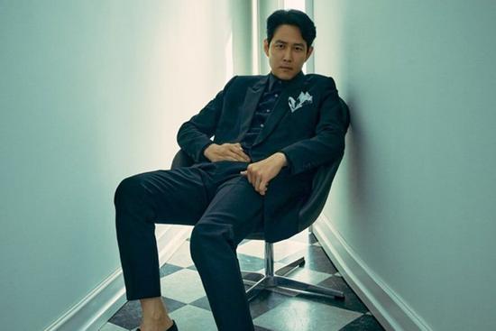 Lee Jung Jae được vinh danh ngôi sao đột phá của năm 2021