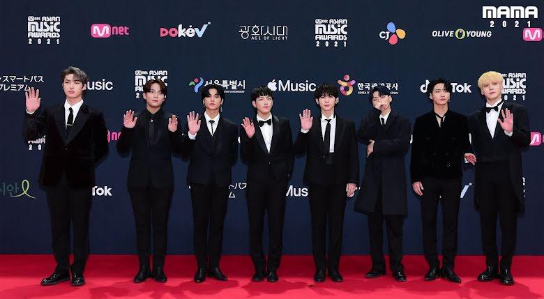 Nhóm nhạc bị nhà đài ngược đãi: nhân viên hét vào mặt, phải ăn trên sân thượng-1