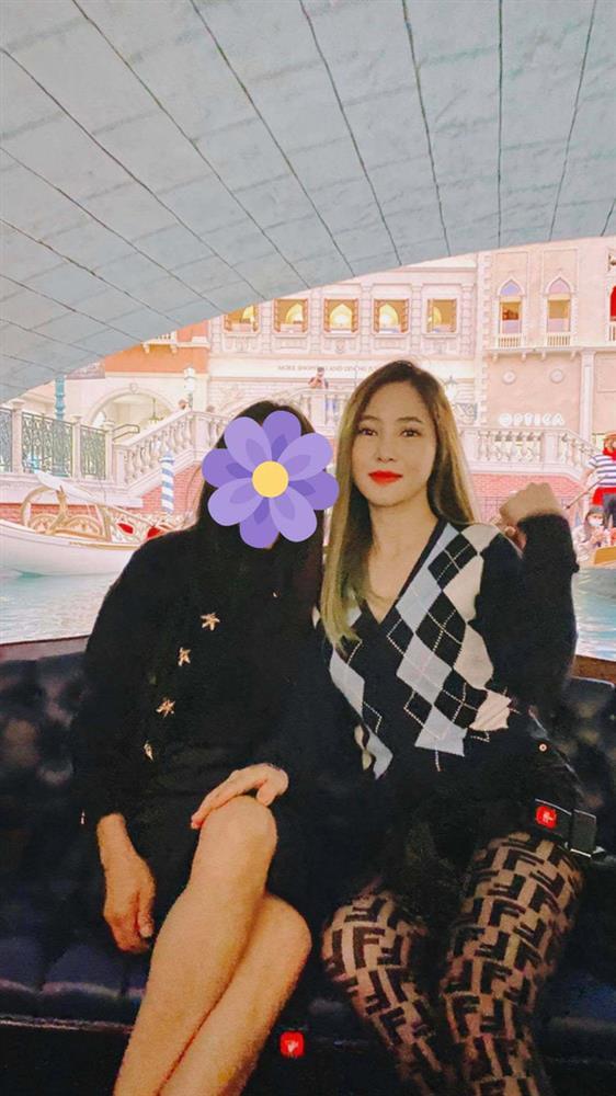 Trái ngược Chi Pu, style Hương Tràm ở Mỹ thê lương lạ thường-3