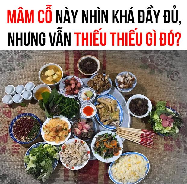 Cả nhà hùng hục làm mâm cỗ đầy ắp, dọn lên vẫn bị khách chê-1