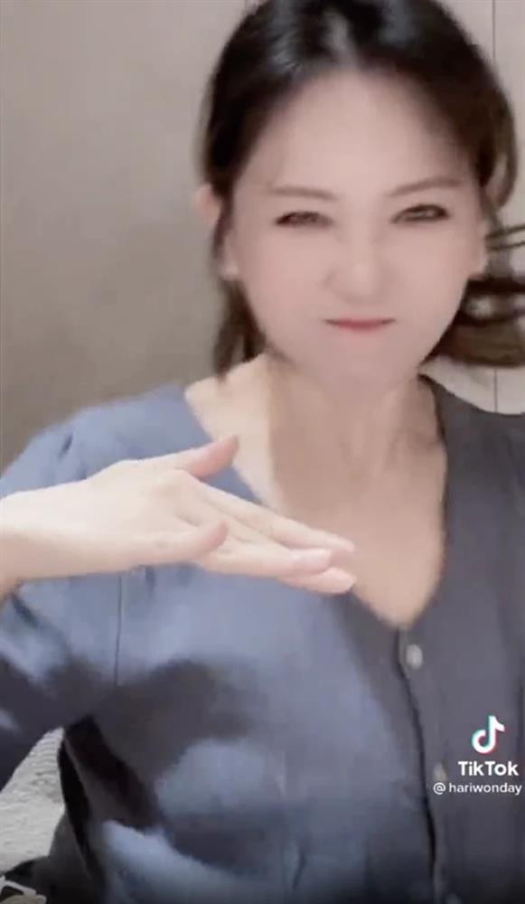 Hari Won để lộ vòng 2 to bất thường, nghi vấn đã mang thai với Trấn Thành?-4