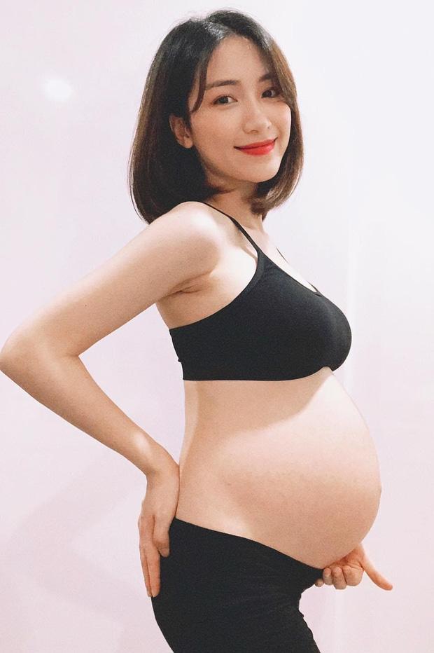 Hãy xem hình ảnh sao Việt bụng bầu để hiểu rõ hơn về việc mẹ bầu phải đối mặt với những thách thức gì trong thời kỳ mang thai. Đó là những hình ảnh đầy cảm động về tình mẹ - con và sự phát triển của thai nhi.