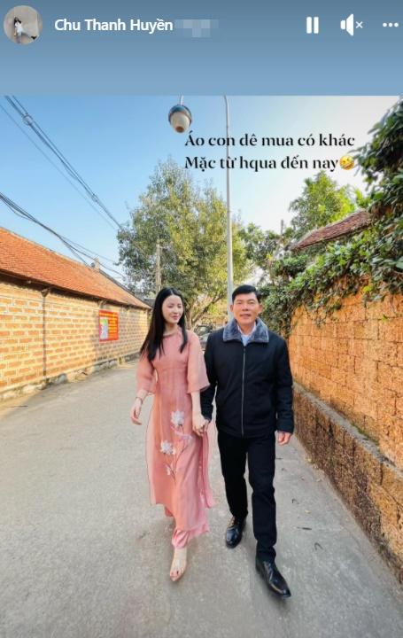 Bạn gái khoe con dê tặng quà bố, netizens réo Quang Hải-1