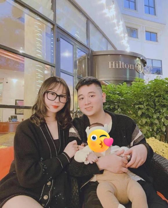 Hot girl Chi Bé - bạn thân Linh Ka sinh con lần 2 ở tuổi 19-2