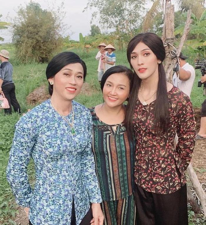 Hoài Linh - Thủy Tiên cùng trở lại showbiz sau ồn ào từ thiện-2