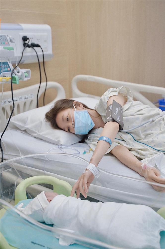 Jaykii và hot girl Mai Anh lên chức bố mẹ: Con đòi ra chơi sớm-3