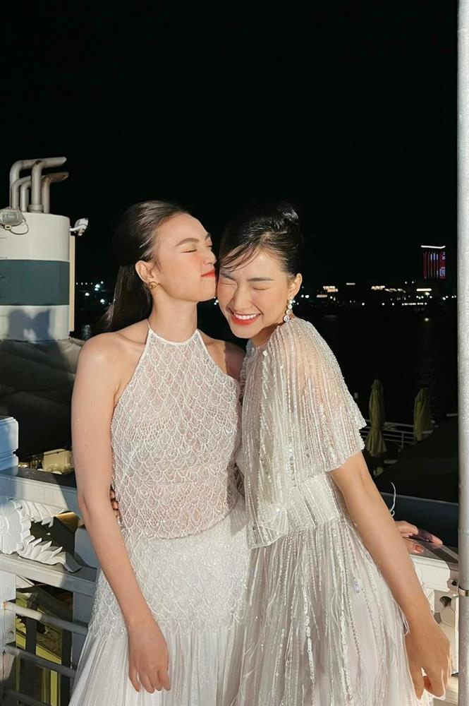 Sắc vóc chẳng thua Lan Ngọc, Hòa Minzy bị soi vũ khí hú hồn-3