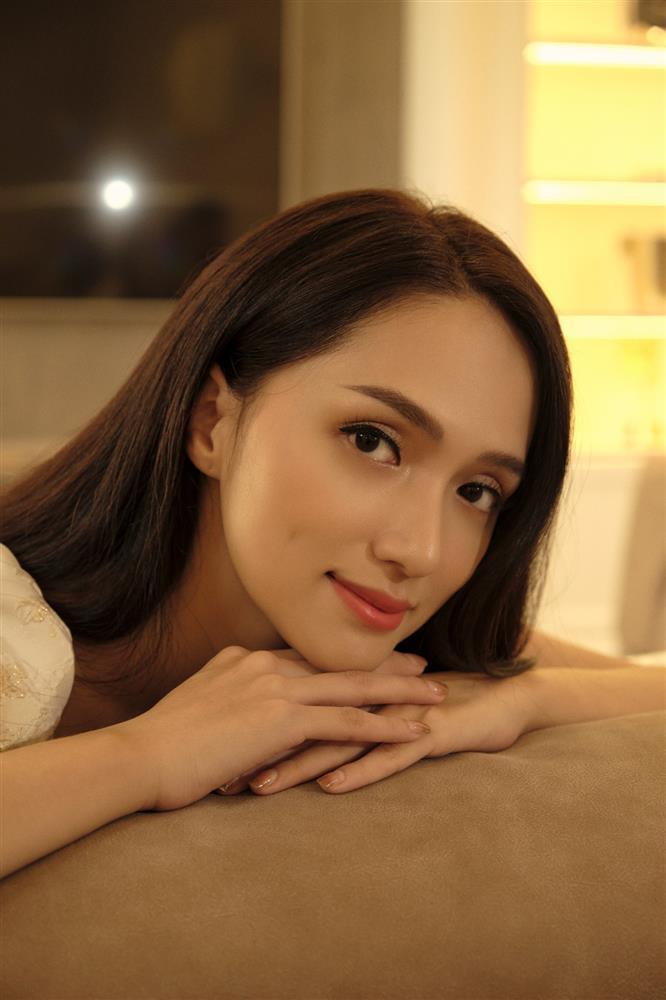 Hoa hậu Hương Giang viết thư xin lỗi trước khi vào tuổi 30-1