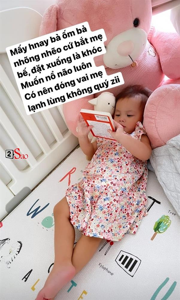 Con gái Hồ Ngọc Hà ngày bận đủ việc, cưng xỉu từng phút giây-9