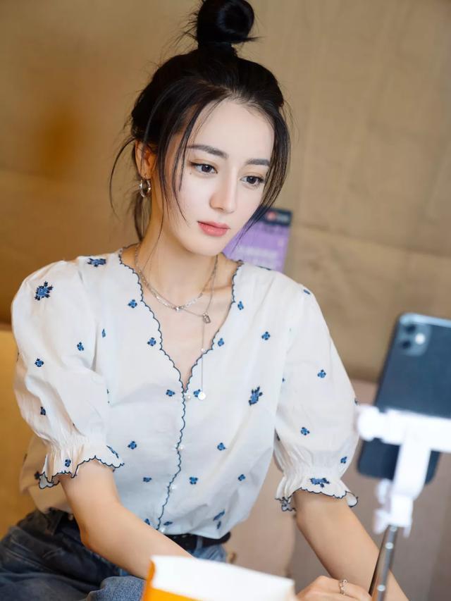 F5 tóc mái giúp nàng ghi điểm trong tiệc cuối năm-7