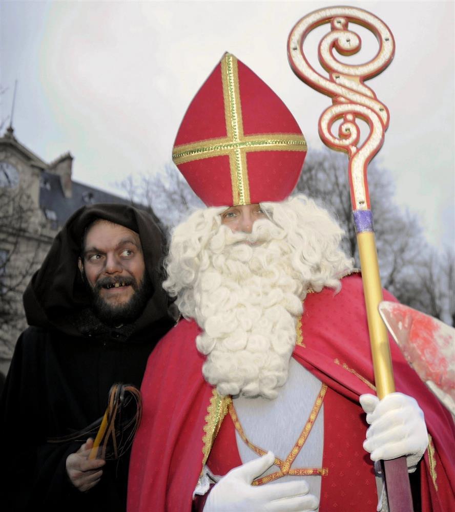 7 nhân vật kinh dị trong đêm Giáng Sinh trên thế giới-7