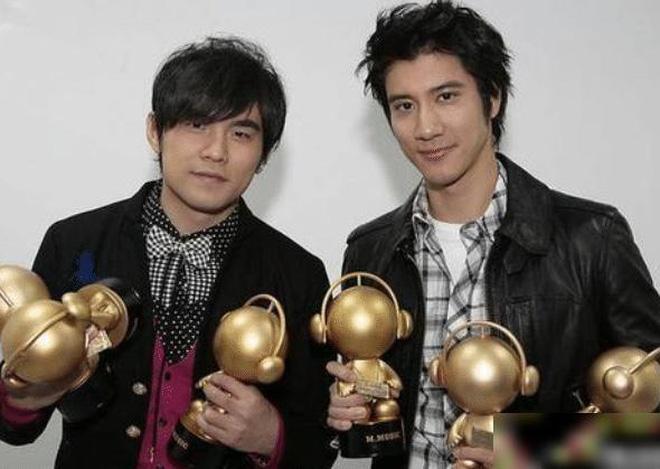 Vương Lực Hoành: Bộ mặt thật của thiên vương dâm dục-10