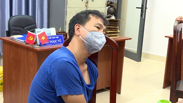 Xin 350 triệu ăn chơi không được, con trai ôm bình xăng đòi tự thiêu-2