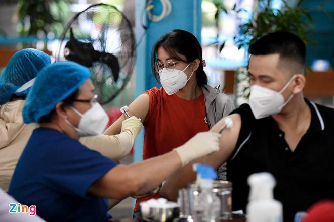 Hà Nội triển khai tiêm mũi 3 vaccine Covid-19-1