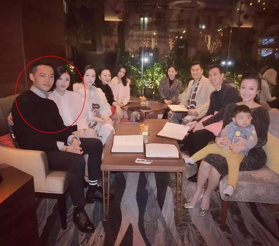 Em gái Huyền Baby được cầu hôn, tò mò danh tính nhà trai-5