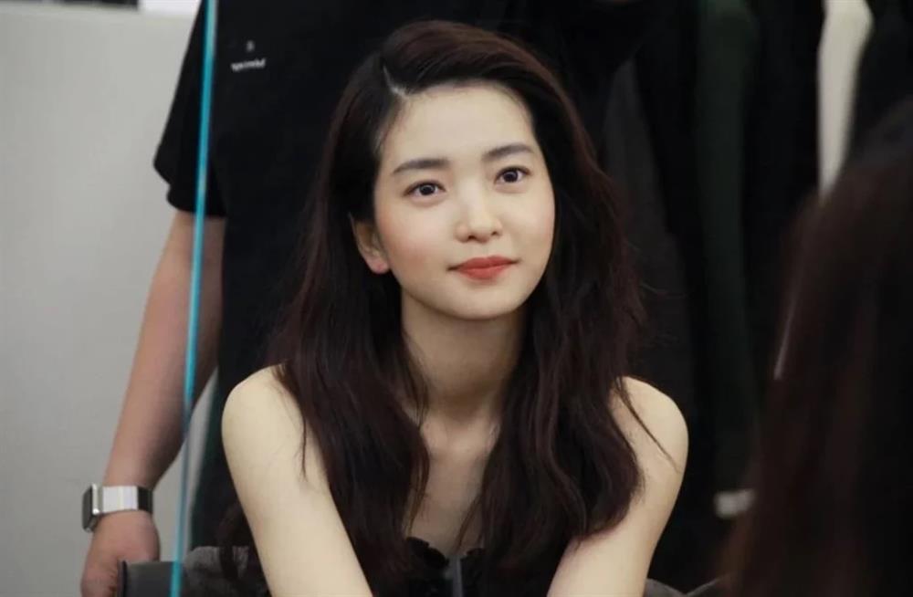 Đóng phim cùng bối cảnh: Jung Hae In kém cỏi, Kim Tae Ri tinh tế-1