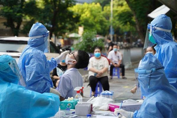 Số ca Covid-19 ở Hà Nội tăng liên tục, 29/30 quận có người mắc bệnh-1
