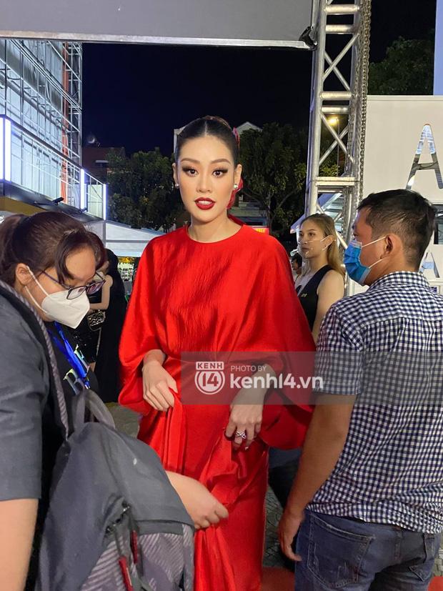 Khánh Vân lộ diện sau ồn ào, visual ảnh chụp vội ra sao?-1